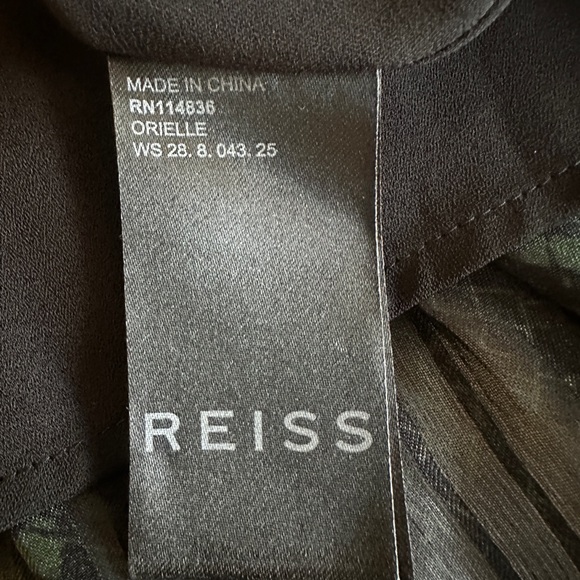 Reiss Snake Print Mini Skirt in green and black - Picture 13 of 15